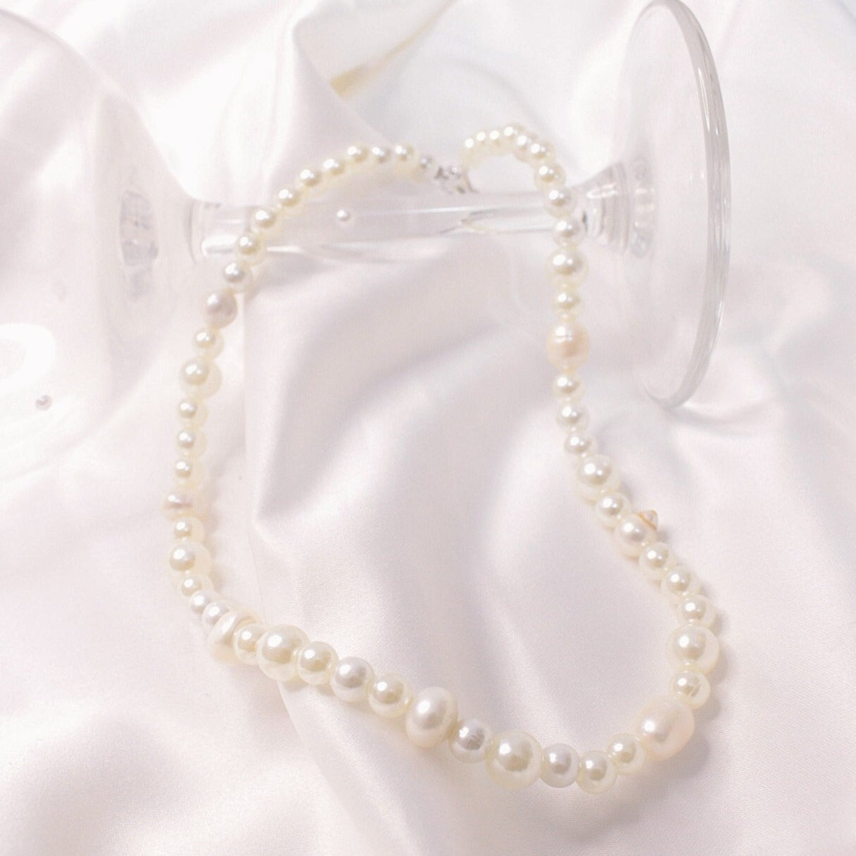 Collar clásico de perlas blancas para hombre y mujer